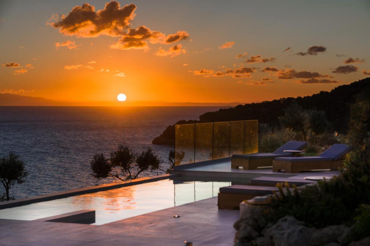 Ktima Agrapidos - Grandpa Villa Poros  ภายนอก รูปภาพ